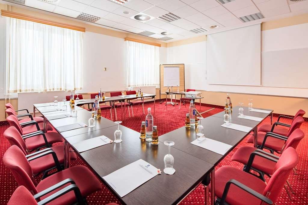 amedia hotel frankfurt ruesselsheim by wyndham